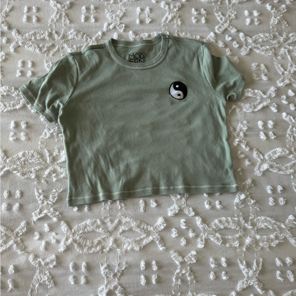 Women’s Cropped Tee